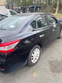 2014 Nissan Pulsar image 1