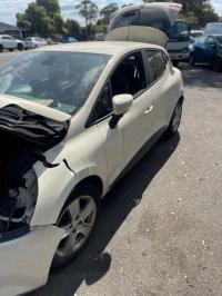 2015 Renault Clio image 1