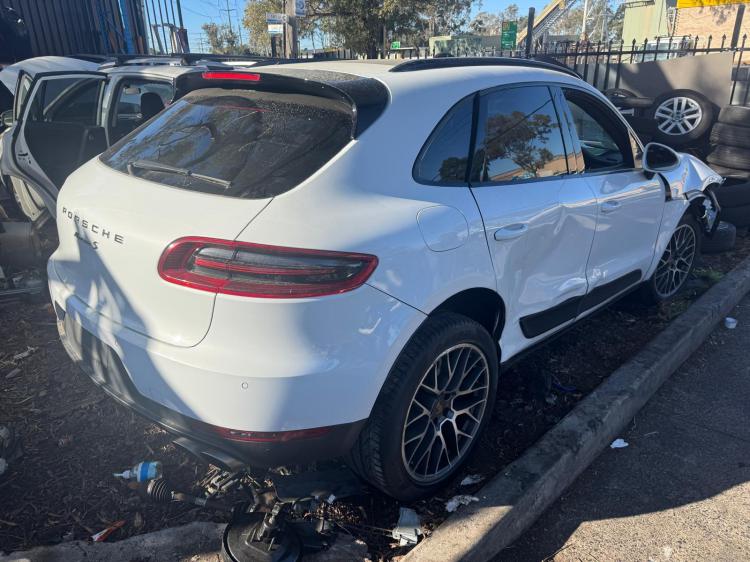 porsche Macan 2015 Parts & Wrecking