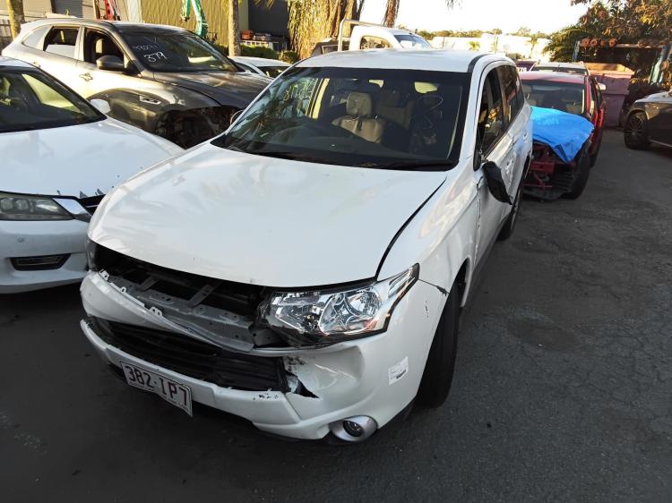 mitsubishi Outlander LS Jun 2013 Parts & Wrecking