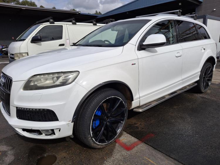 audi Q7 Jan 2012 Parts & Wrecking