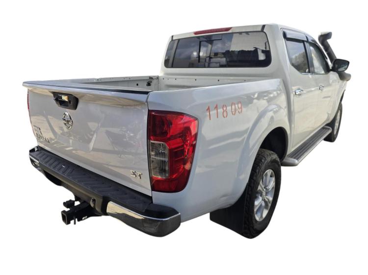 nissan Navara NP300 ST Apr 2015 Parts & Wrecking