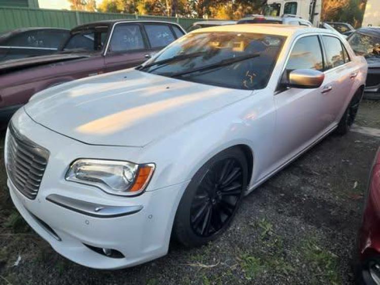 chrysler 300c Jul 2013 Parts & Wrecking