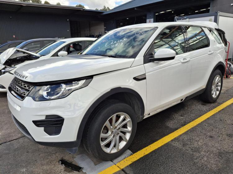land rover Discovery Sport Nov 2017 Parts & Wrecking