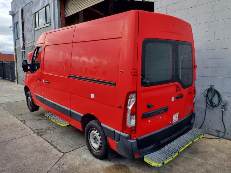 renault Master MWB MID ROOF X62 2017 Parts & Wrecking