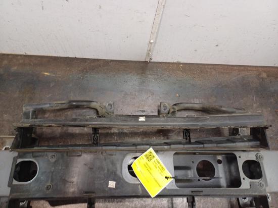 land rover Discovery SERIES 5 Jan 2019 FRONT BAR BRKT/REINFORCEMENT 