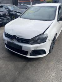 2011 Volkswagen Golf MK6 R image 1