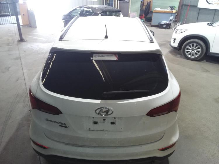 hyundai Santa Fe Dec 2017 Parts & Wrecking