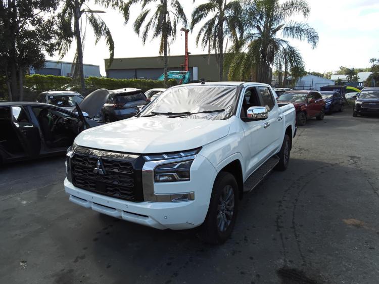 mitsubishi Triton 4X4 GLS Mar 2024 Parts & Wrecking