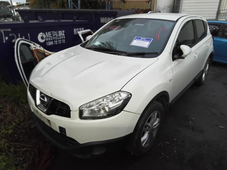 nissan Dualis ST FWD Oct 2014 Parts & Wrecking