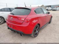 2015 Alfa Romeo Giulietta image 1