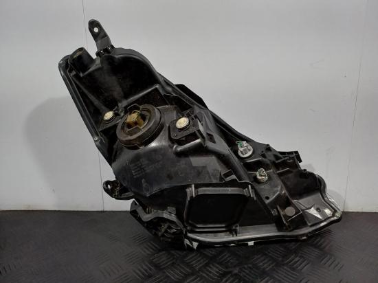 toyota Yaris 2015 LEFT HEADLAMP 