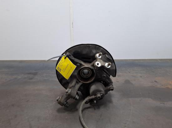 toyota Corolla 2005 RIGHT FRONT HUB ASSYMBLY 