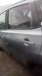 2012 Nissan Dualis ST image 1