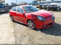 2015 Alfa Romeo Giulietta image 1