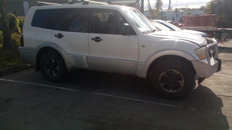 mitsubishi Pajero GLS Oct 2003 Parts & Wrecking