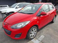 2011 Mazda 2 DE image 1