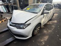 2016 Toyota Corolla image 1