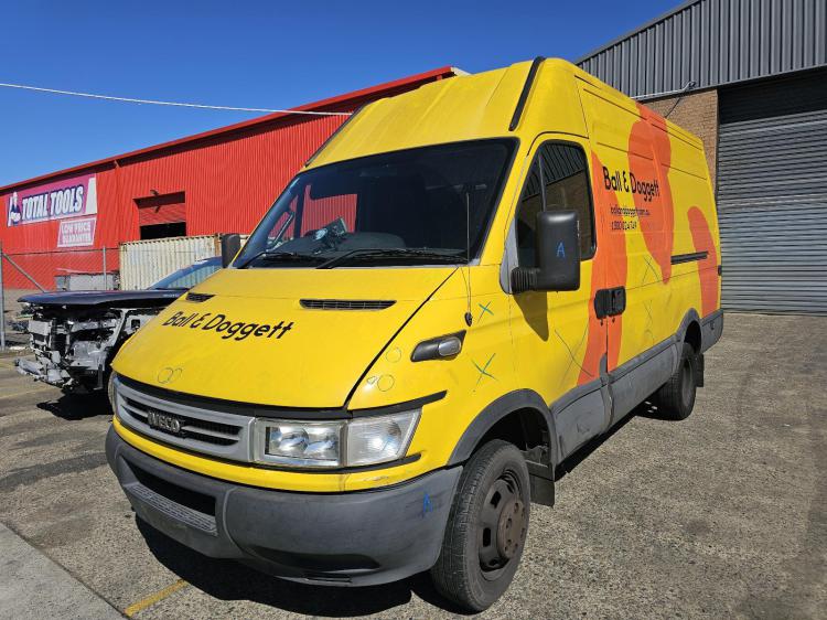 iveco Daily 3RD GEN MWB MID ROOF Apr 2006 Parts & Wrecking