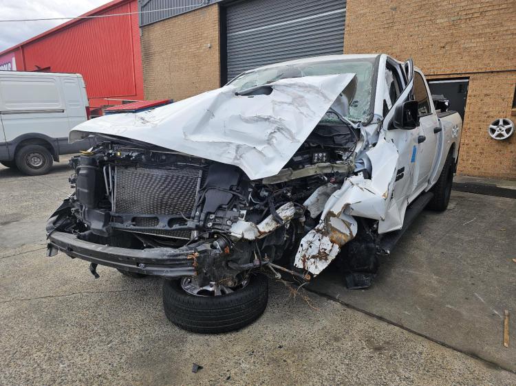 ram 1500 DS V8 HEMI Oct 2021 Parts & Wrecking