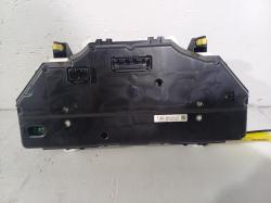 2017 Toyota Corolla ZRE172R image 1