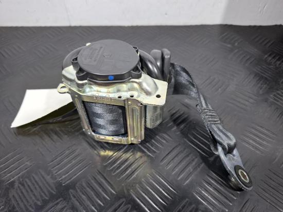 land rover Discovery SERIES 5 Apr 2018 SEAT BELT 