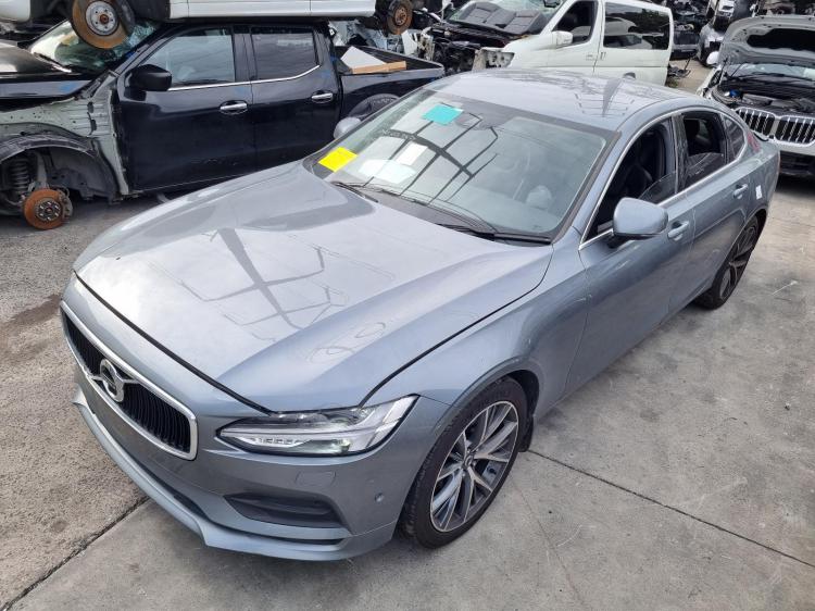 volvo S90 D4 MOMENTUM 2018 Parts & Wrecking