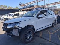 2017 Volkswagen Touareg 7P image 1