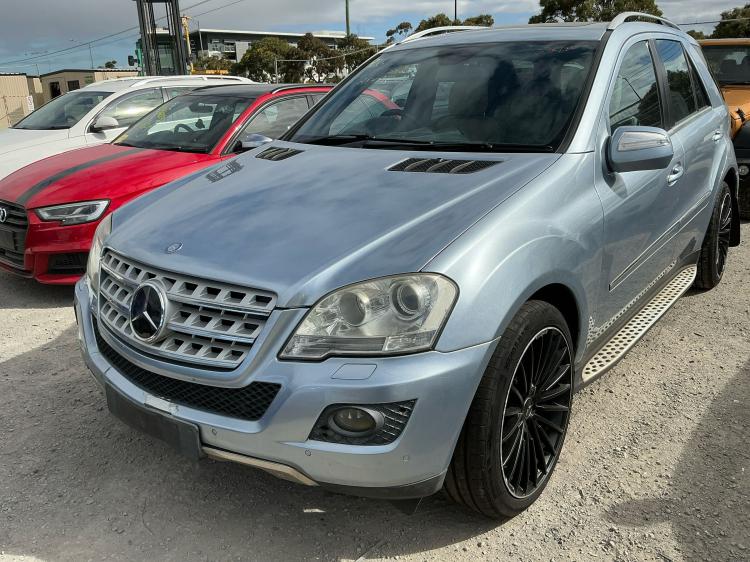 mercedes benz M Class Ml 500 2010 Parts & Wrecking