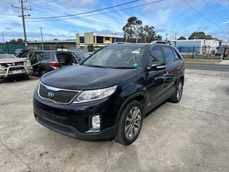 kia Sorento PLATINUM Feb 2014 Parts & Wrecking