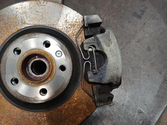 volvo Xc60 May 2022 RIGHT FRONT HUB ASSEMBLY