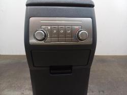 2013 Toyota Kluger GSU40R image 1