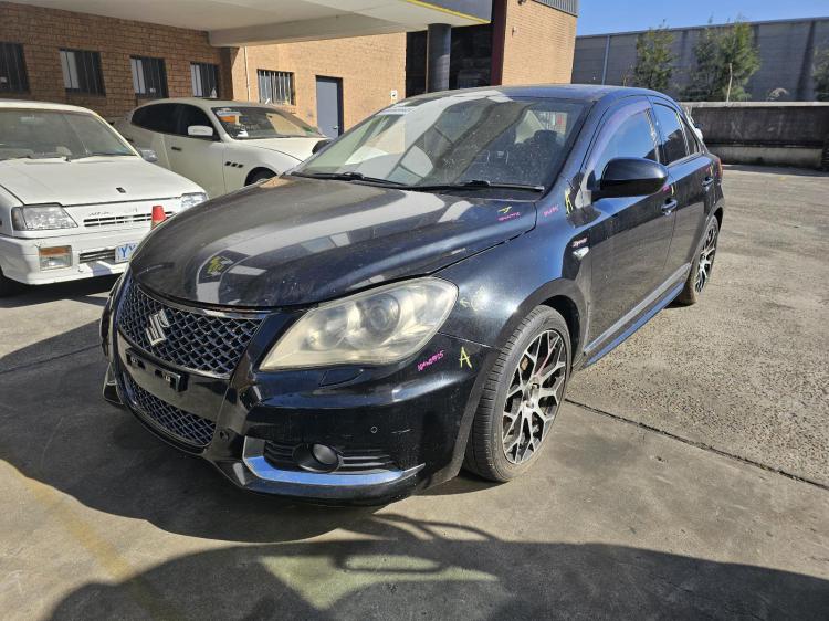 suzuki Kizashi FR SPORT AWD Oct 2012 Parts & Wrecking
