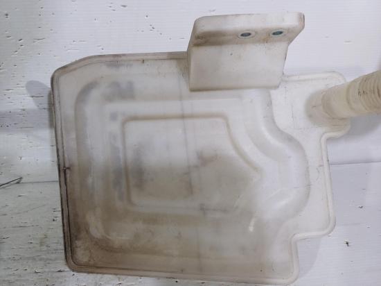volkswagen Caddy Jul 2013 WASHER BOTTLE