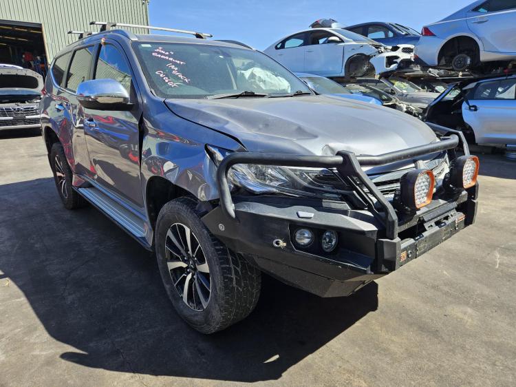 mitsubishi Pajero Sport QE Jul 2017 Parts & Wrecking
