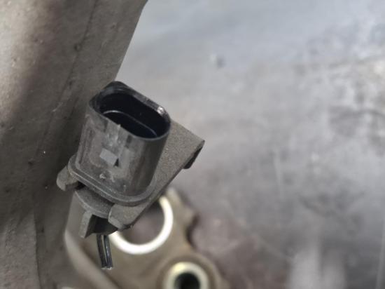 audi A4 2.0 TFSI CUATTRO Dec 2018 LEFT FRONT HUB ASSEMBLY 