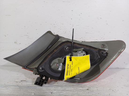 toyota Aurion 2016 LEFT TAILLIGHT 