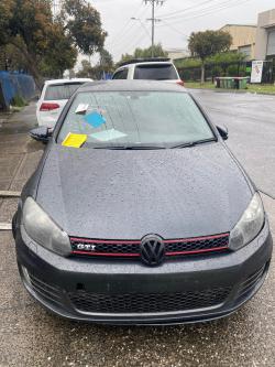 2013 Volkswagen Golf GTI image 1