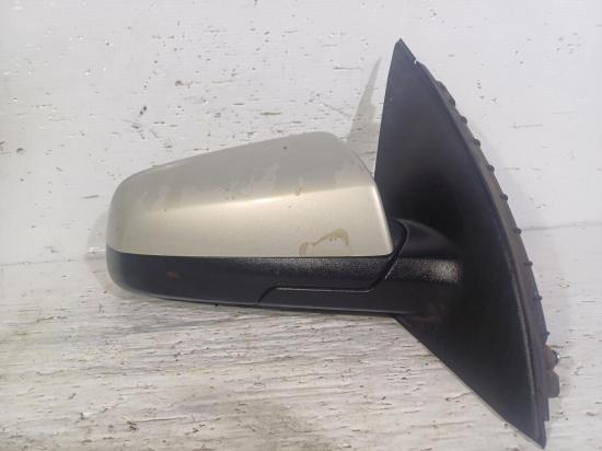 holden Commodore VE Feb 2012 RIGHT DOOR MIRROR 