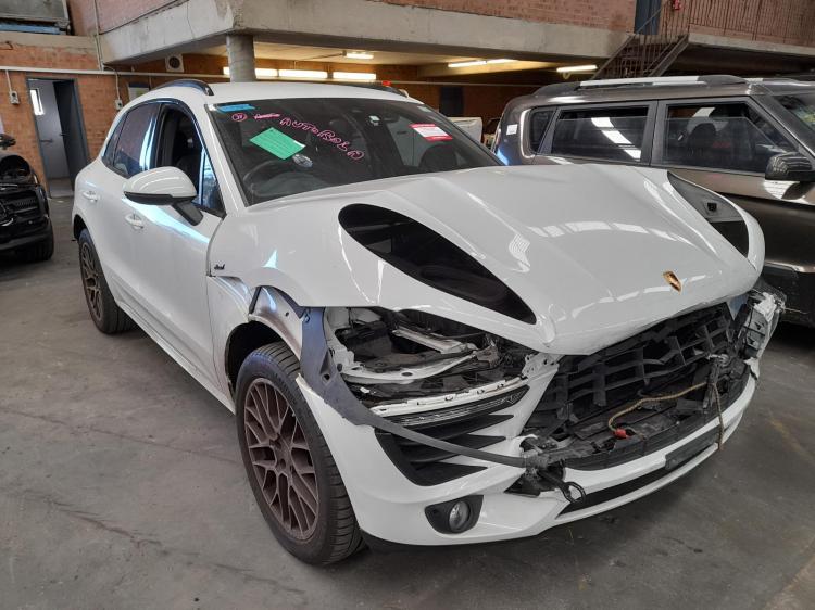 porsche Macan S 3.0DT CTBA AUTO 7SPD AWD Nov 2014 Parts & Wrecking