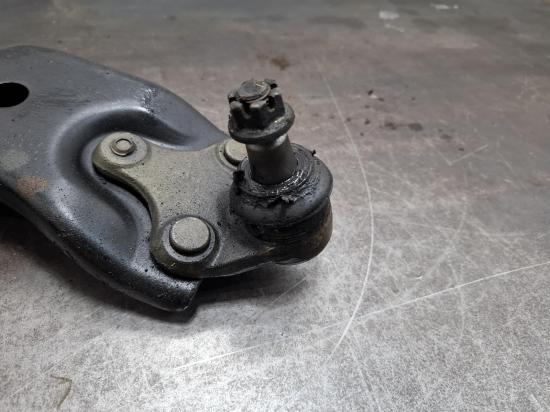 toyota Rav4 ZSA42R Oct 2014 RIGHT FRONT LOWER CONTROL ARM 