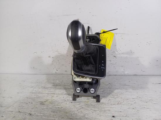 volkswagen Golf R Sep 2015 GEAR STICK/SHIFTER 