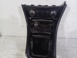2014 Mercedes A Class W176 image 1