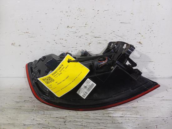 audi A4 2.0 TFSI CUATTRO Dec 2018 RIGHT TAILLIGHT 