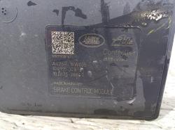 2018 Land Rover Discovery Sport image 1