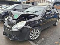 2014 Alfa Romeo Giulietta image 1