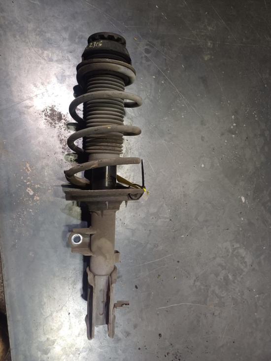 hyundai Accent RB Sep 2015 LEFT FRONT STRUT 
