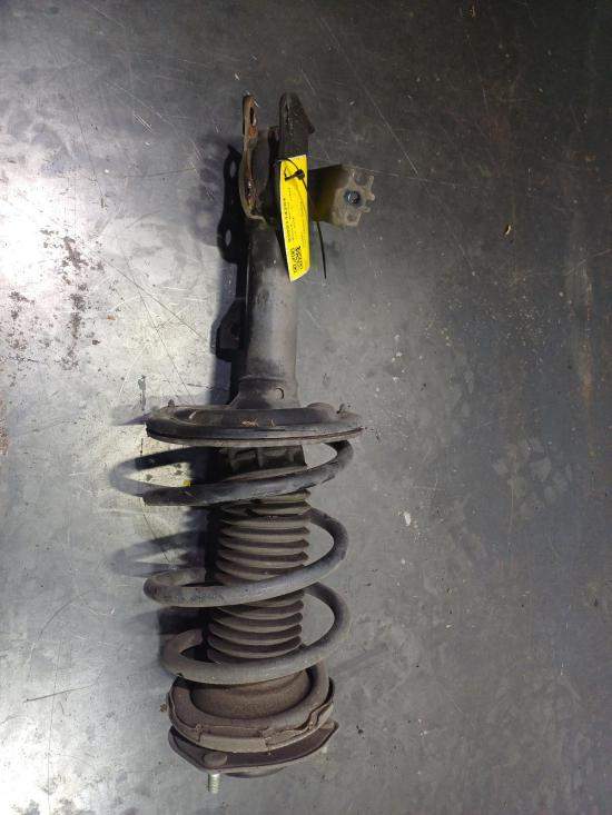 toyota Camry AVV50R Dec 2016 LEFT FRONT STRUT 