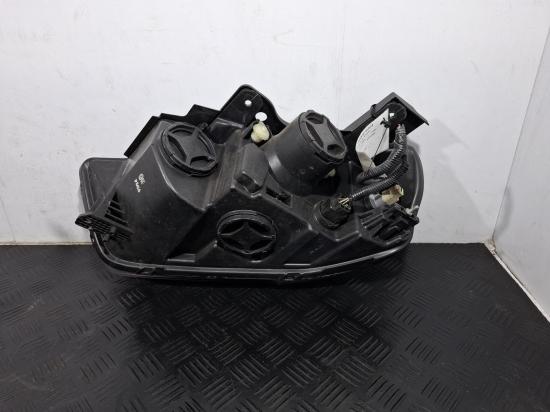 holden Captiva 2018 RIGHT HEADLAMP 