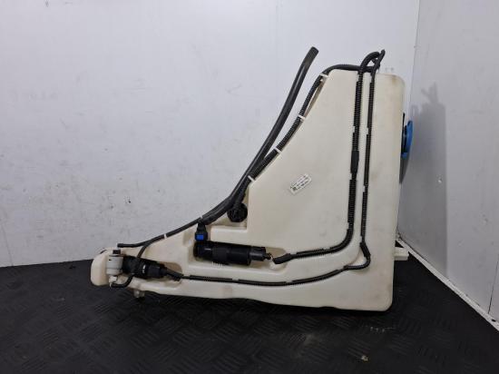 audi Q7 4M Dec 2017 WASHER BOTTLE 